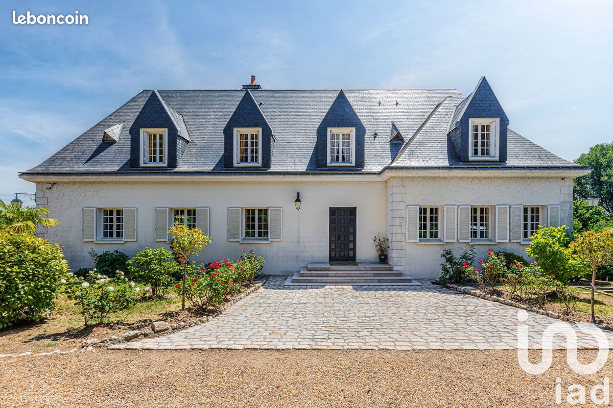 Maison 10 pièces 285 m² · à Saint-Cyr-sur-Loire · 285 m² · 1 032 000 €