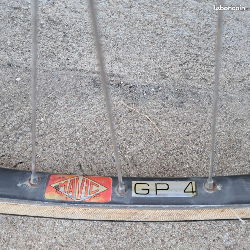 Roue avant mavic gp4 boyau - Équipements vélos