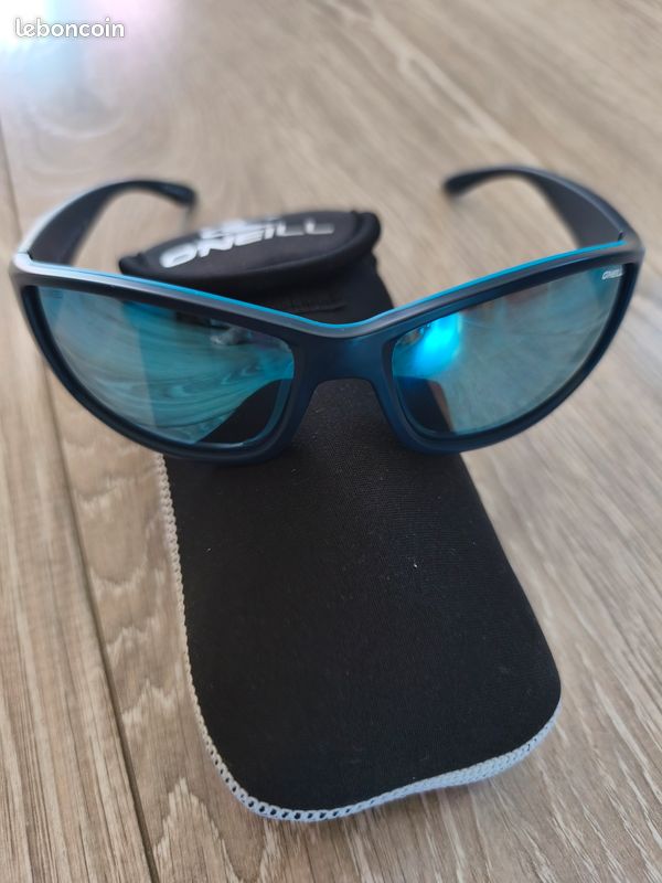 Lunettes de soleil (image 3)
