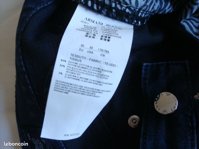 Pantalon jeans ARMANI taille 40 (image 3)