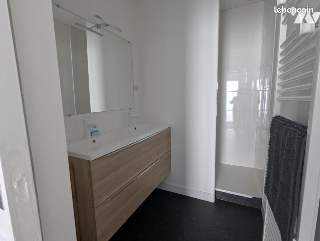 Maison a louer saint-nazaire - 6 pièce(s) - 146 m2 - Surfyn