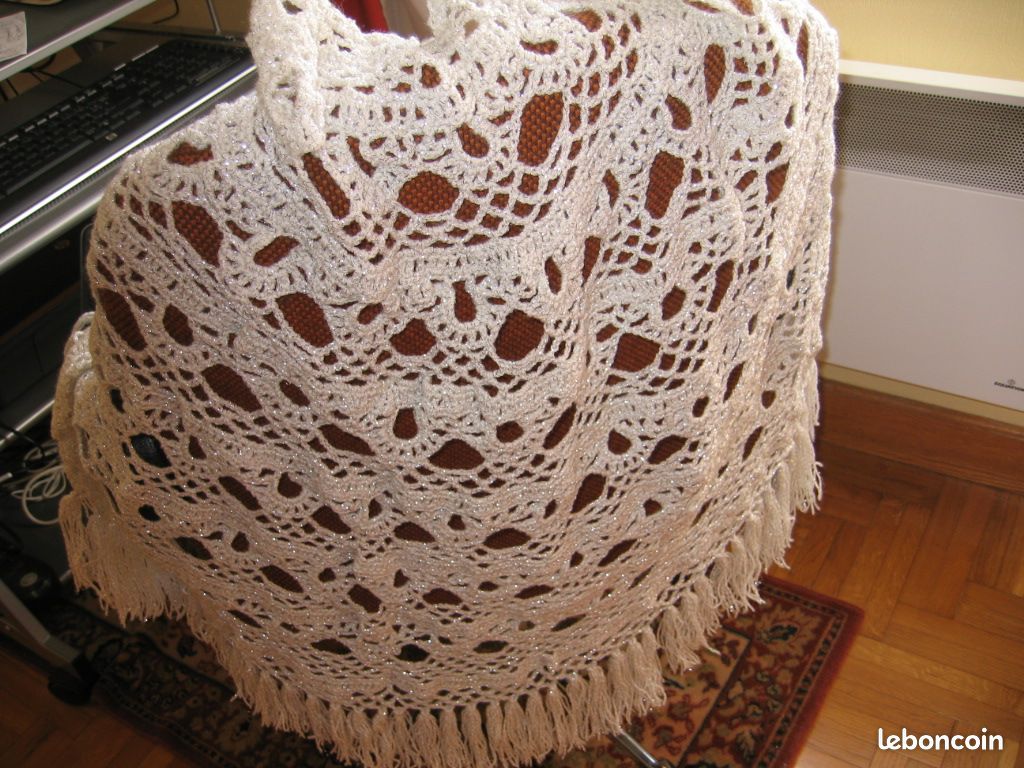 Châle au crochet (image 2)