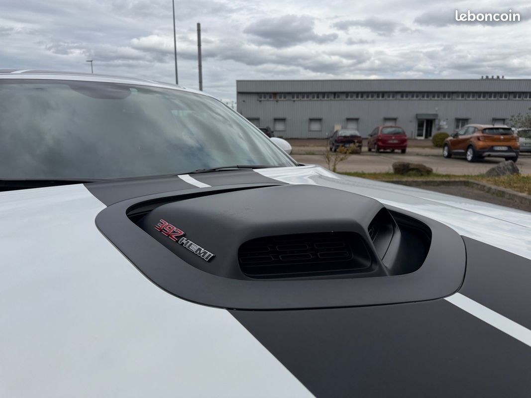 DODGE CHALLENGER SRT 392 6.4 "IMMAT FRANCE PAS DE MALUS" SCAT PACK SHAKER 492Ch Garantie 12 mois (image 20)