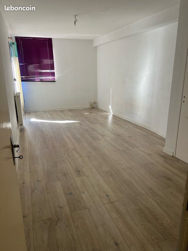 Appartement 3 pièces 50 m² · à Saint-Amand-Montrond · 50 m² · 420 €/mois