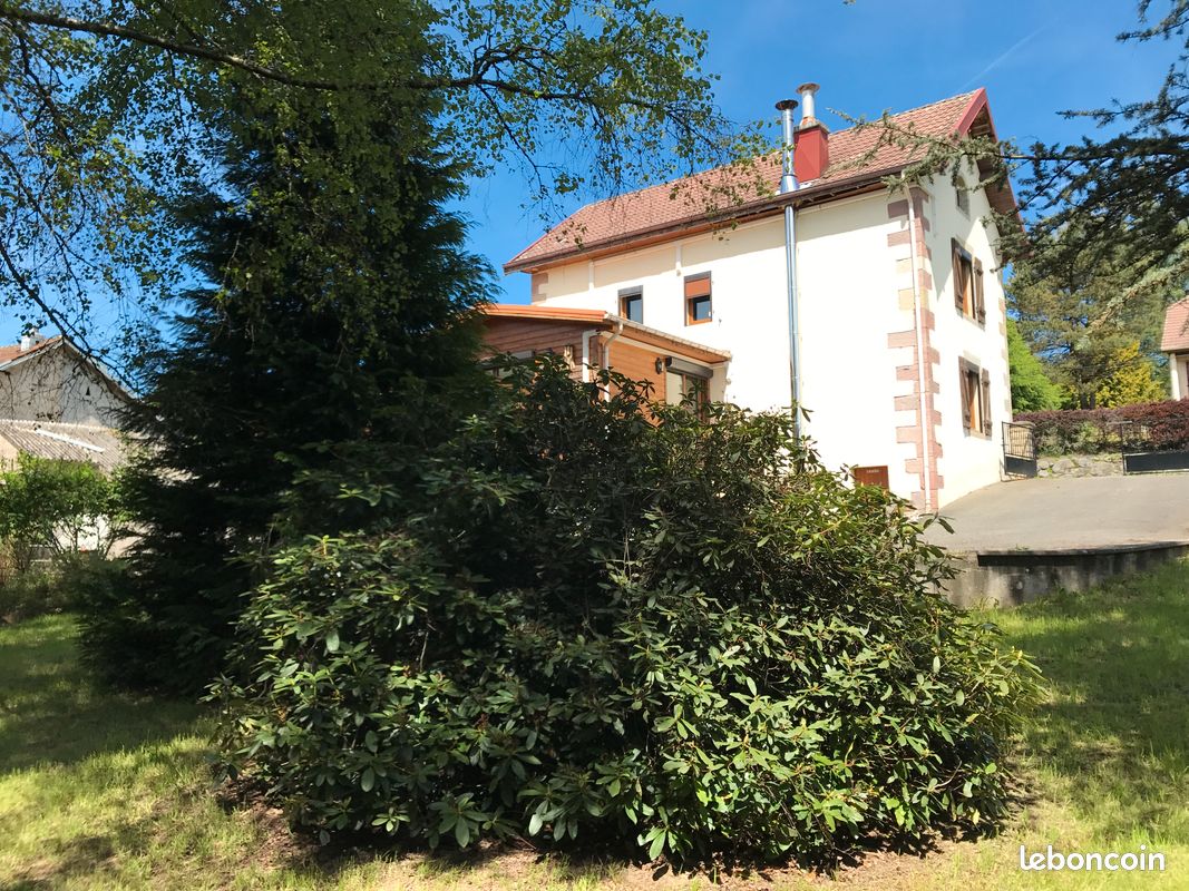 Maison 7 pièces 144 m² · à Saint-Nabord · 144 m² · 210 000 €