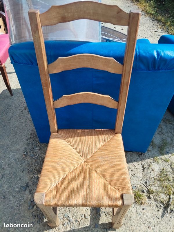 Chaise en paille (image 1)