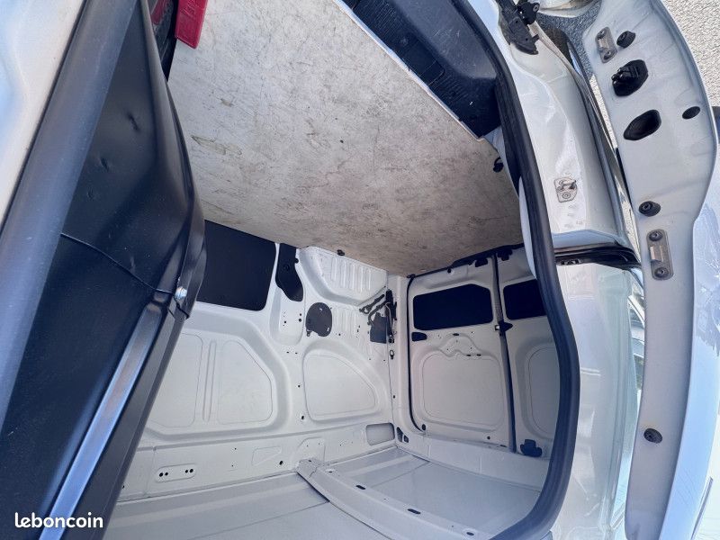Renault EXPRESS VAN 1.5 BLUE DCI 95CH CONFORT 22 (image 9)