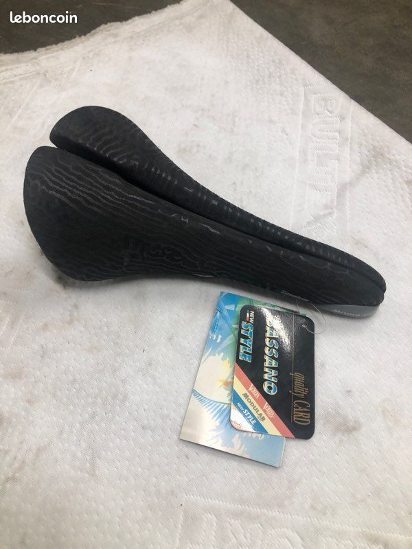 Selle De Vélo Selle Bassano Suprema 5zone El Hommes Avec Amortissement Des Elastomeres Noir