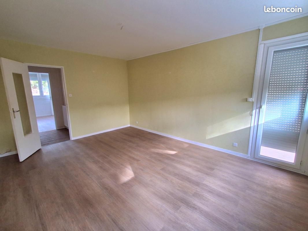 Appartement 3 pièces 69 m² · à Roche-la-Molière · 69 m² · 519 €/mois