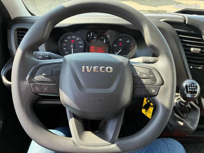 Iveco Daily CCb Daily 35C16 Moteur 3L00 160CV Caisse 20m3 Hayon 37 500 HT (image 5)