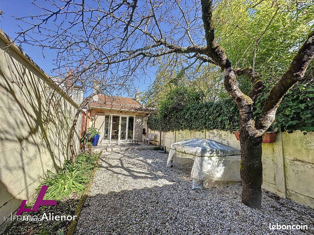 Maison 4 pièces 96 m² - Bordeaux 33300 (image principale 9)