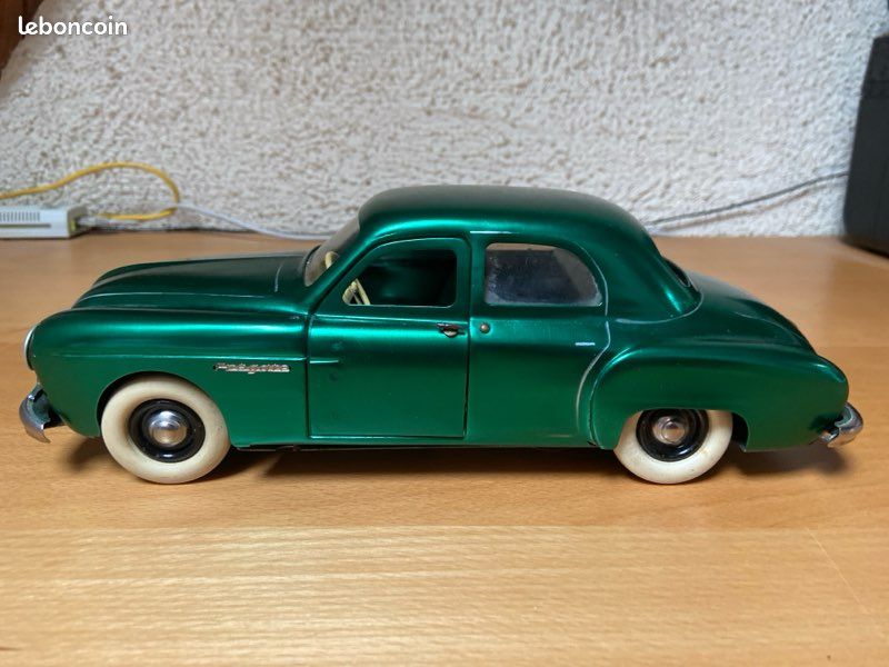 Renault Frégate CIJ 5.51 - 32 Cm - échelle 1/14 - Métal Gris - Porte Conducteur