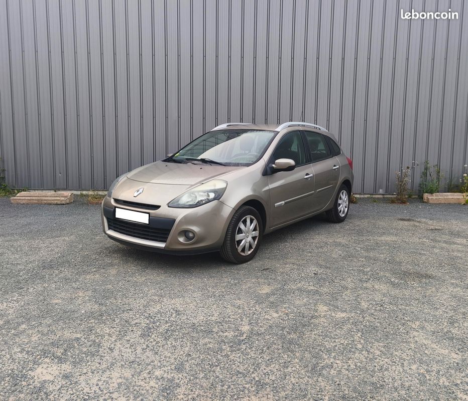 Renault CLIO 3 ESTATE 1.5 DCI 75 CH 2012 (image 1)