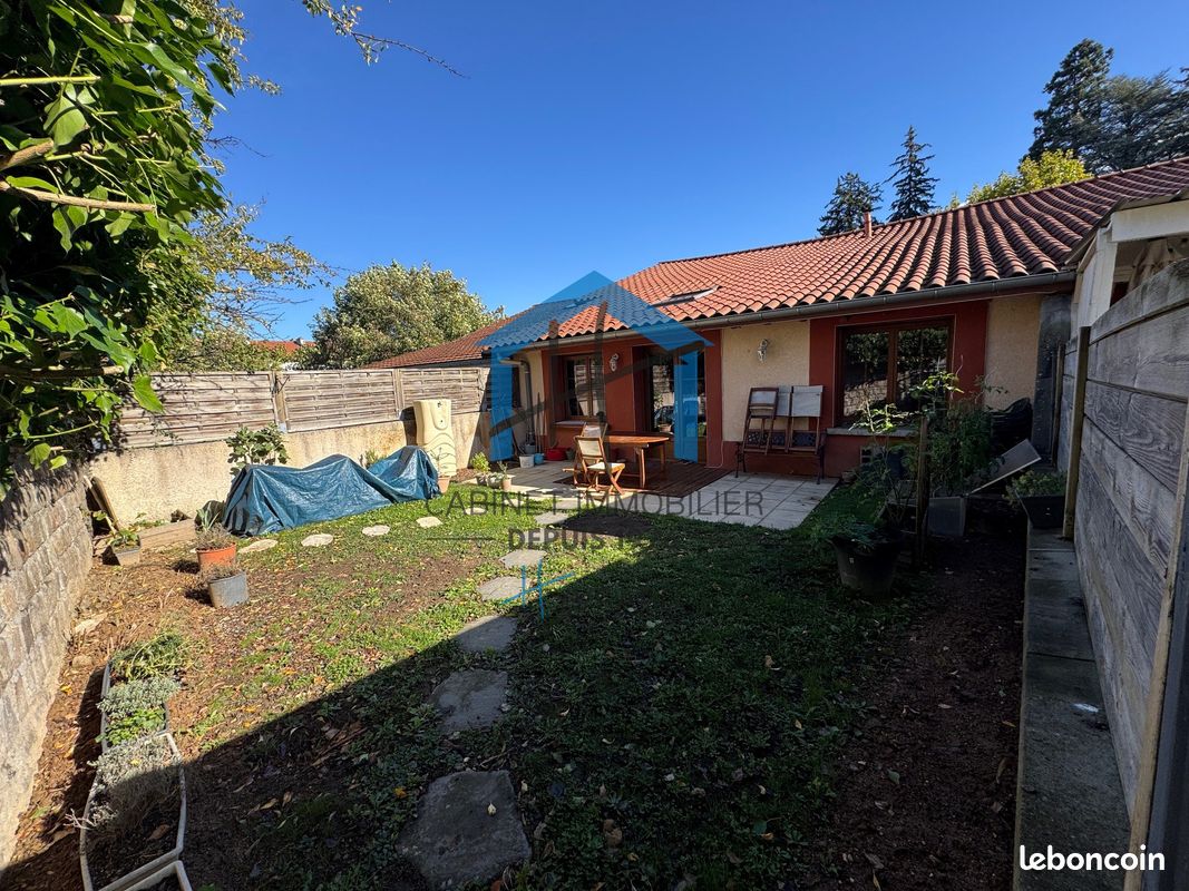 Maison 5 pièces 110 m² · à Saint-Étienne · 110 m² · 920 €/mois