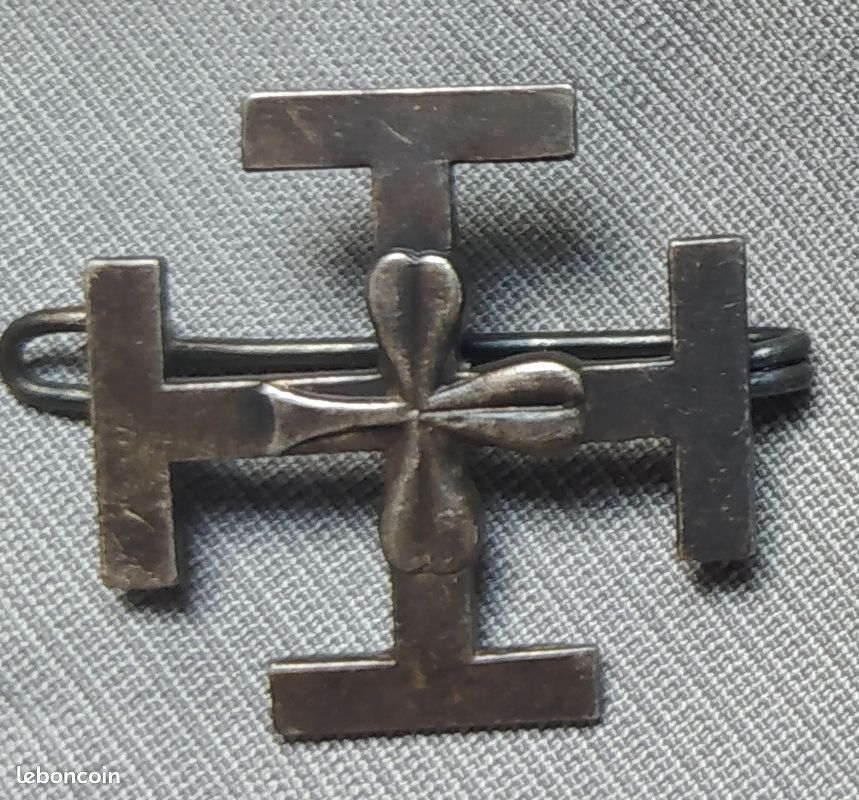 3 insignes scouts croix trèfle années 1940 (image 2)