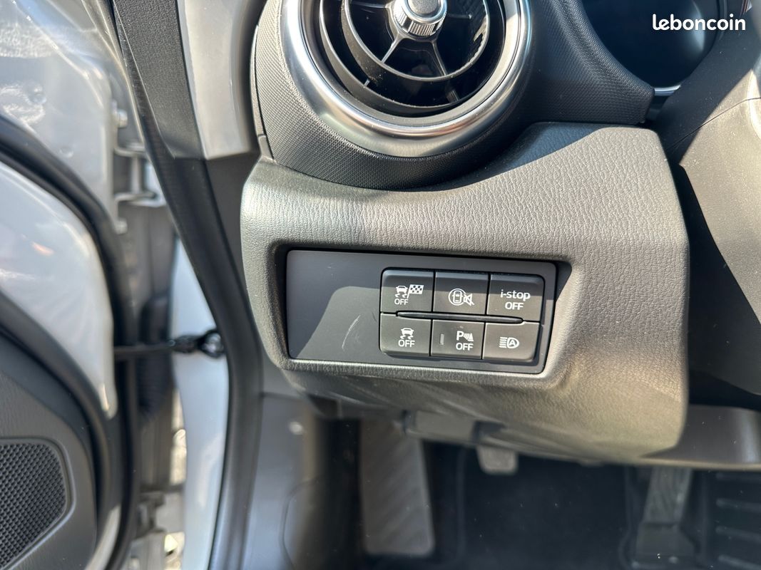 MAZDA MX-5 RF 2.0L SKYACTIV-G 184 ch Exclusive-Line (image 21)