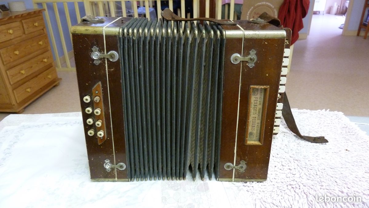 Accordéon diatonique François Dedenis (image 1)