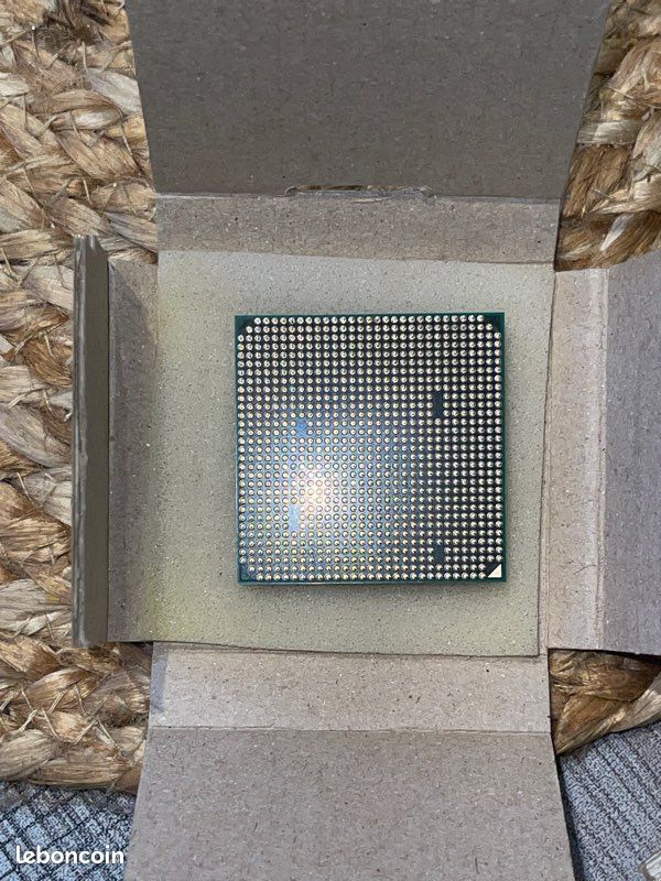 Processeur AMD Athlon II X2 215 - 2.7 GHz - Socket AM2+/AM3 - Accessoires informatique