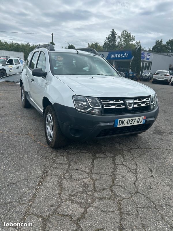 Dacia duster 4x4 utilitaire (image 1)
