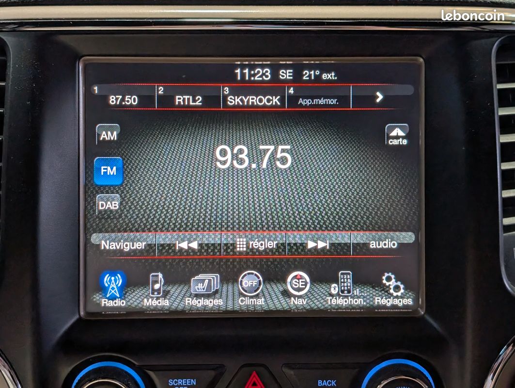 Jeep GRAND CHEROKEE 3.0 CRD 250CH Limited / CAMERA DE RECUL / CUIR / SIEGES ELECTRIQUES A MEMOIRES (image 30)
