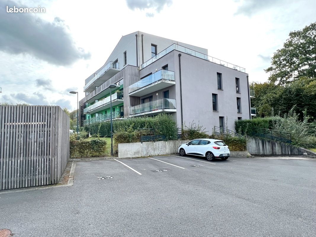 Parking 2 pièces 48 m² · à Roncq · 47,8 m² · 670 €/mois