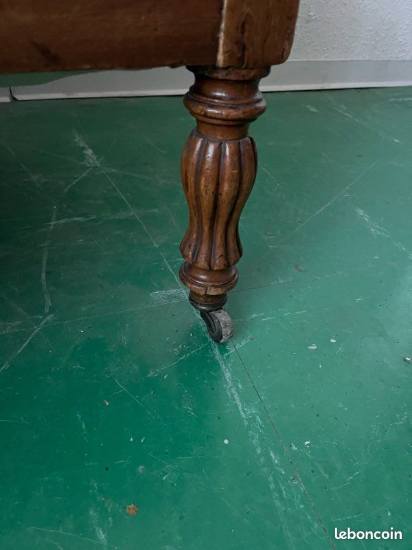 Canapé ancien (image 3)
