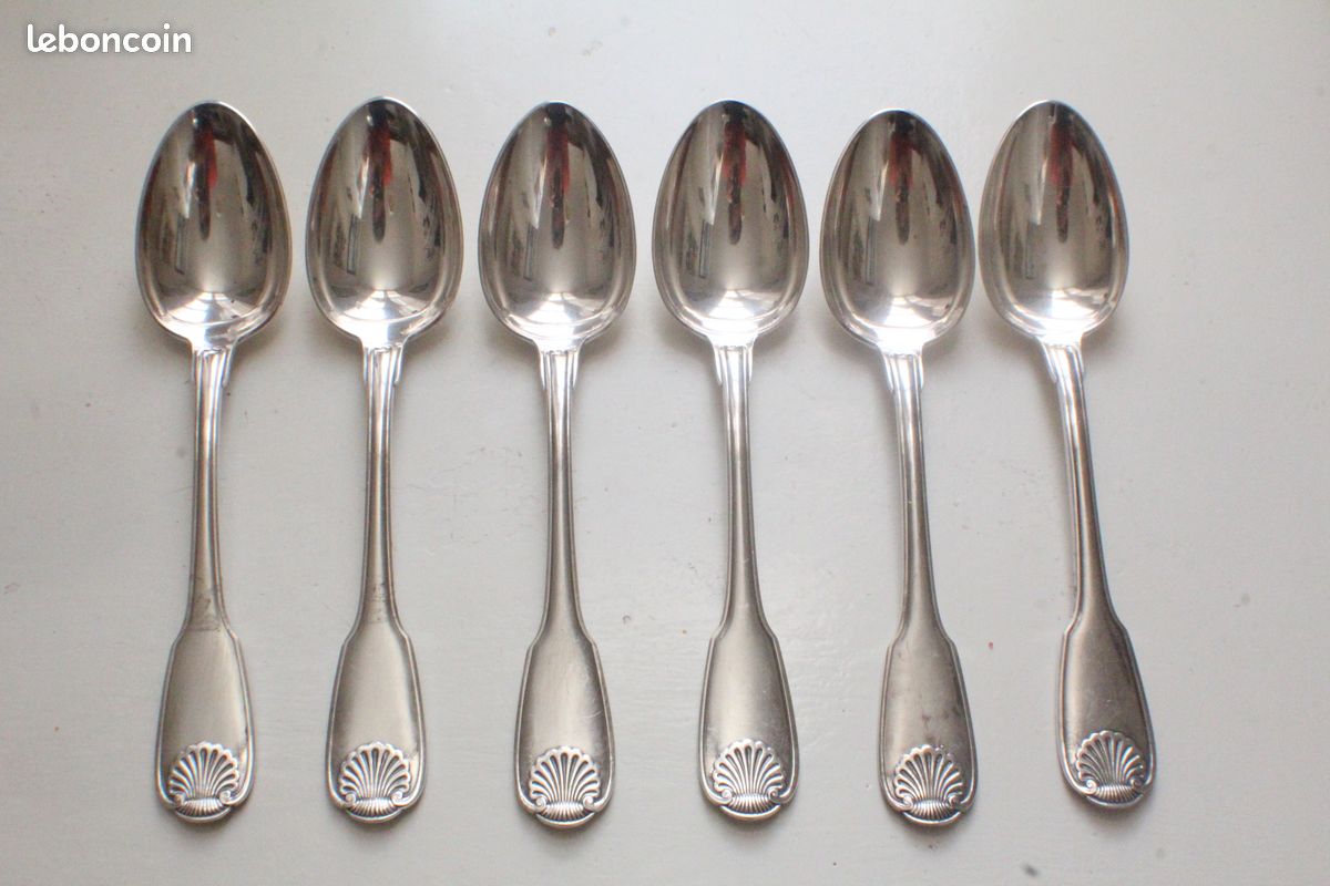 Très Joli lot de 6 cuillères Christofle - Arts de la table
