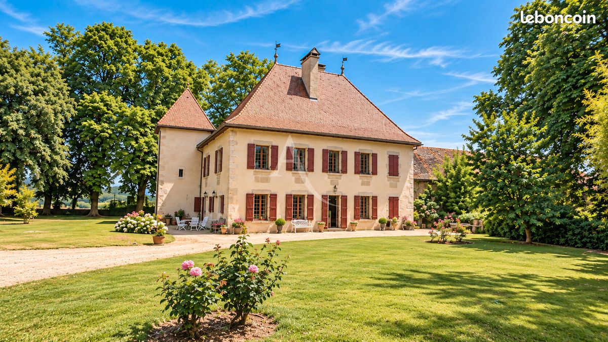 Maison 9 pièces 547 m² · à Chilly · 547 m² · 1 250 000 €