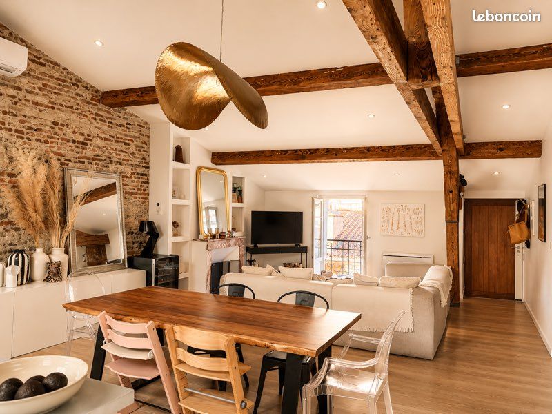 Parking 84 m² · à Toulouse · 84 m² · 450 000 €