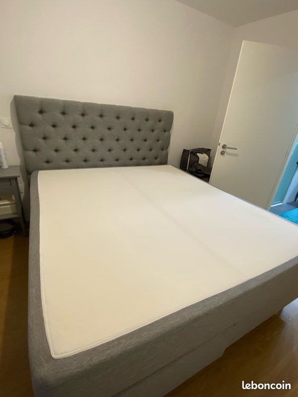 Grand lit confortable 180 x 215 cm (image 2)