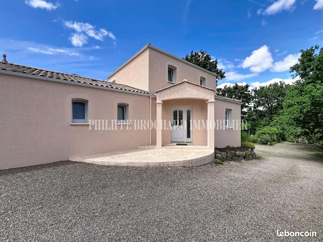 Maison 4 pièces 153 m² · à Rives de l'Yon · 153 m² · 335 703 €