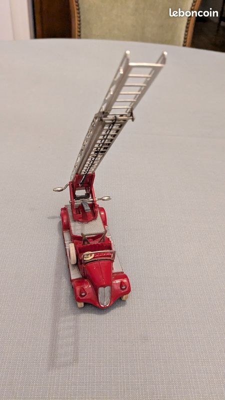 DINKY TOYS FRANCE - 899 - Delahaye Auto-échelle de pompiers - boite | BRICABOCK