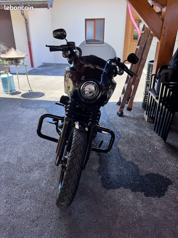 Harley Davidson street bob (image 1)
