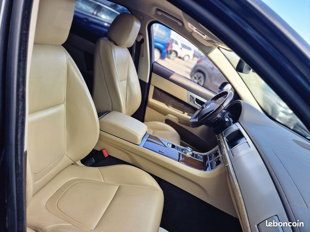 Jaguar XF 2.2 D 200CH LUXE PREMIUM (image 10)