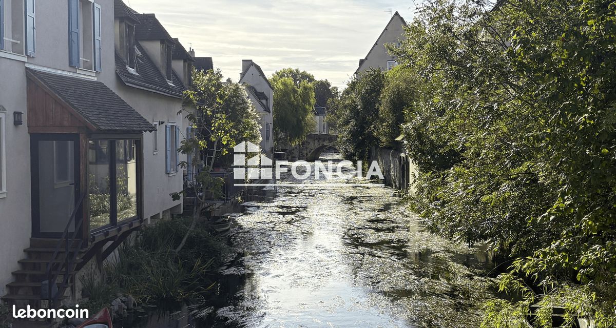 Maison 4 pièces 161 m² · à Chartres · 161 m² · 389 000 €