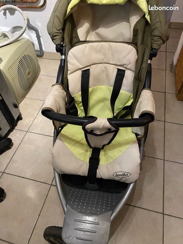 Poussette trois roues Bambisol Équipement bébé