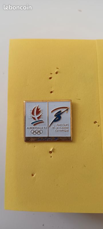 Pin's La Poste Léré - Parcours De La Flamme JO Albertville 1992 - Époxy