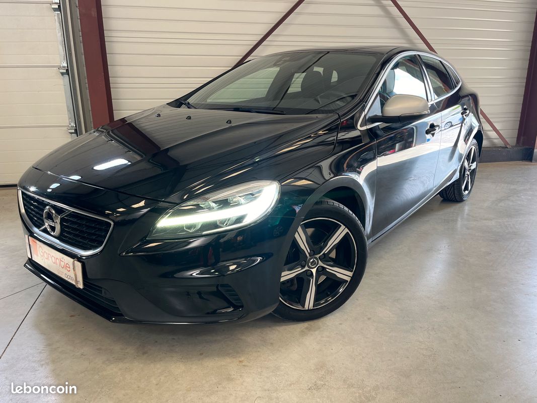 V40 r-design 2l 120 / boite auto / + options / 2019 (image 1)