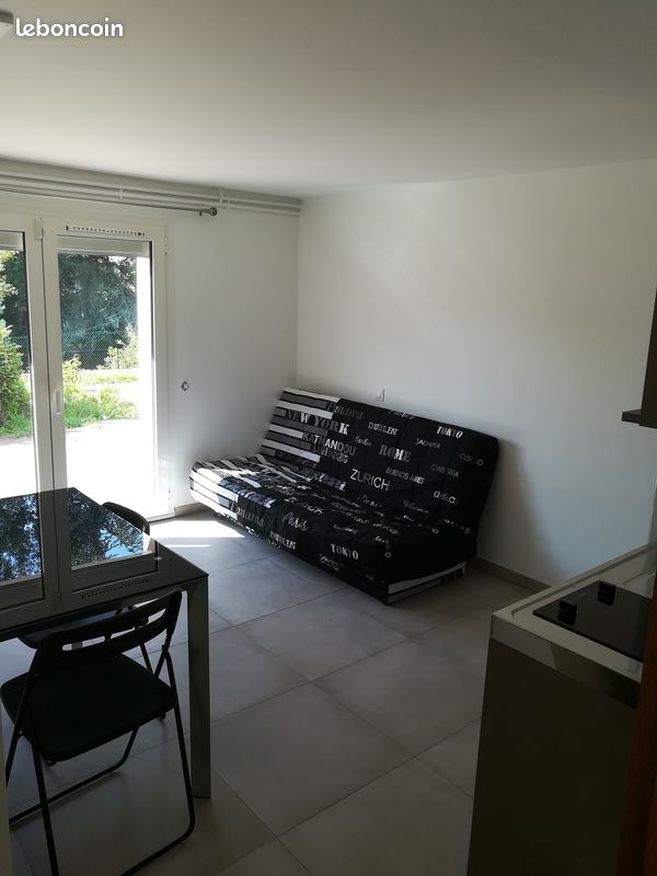 Appartement 1 pièce 14 m² · à Palaiseau · 14 m² · 560 €/mois