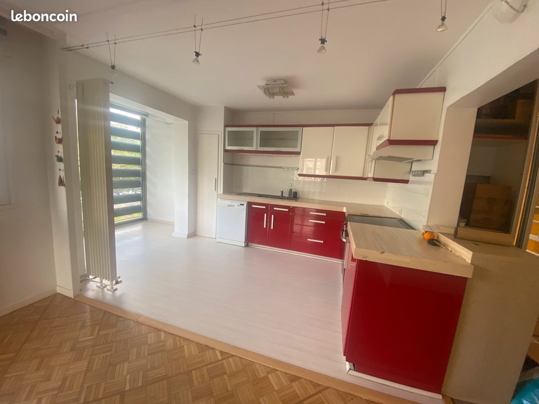 Appartement 5 pièces 104 m² · à Meylan · 104 m² · 1 477 €/mois
