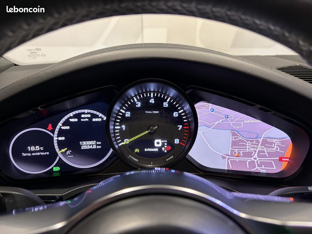 PORSCHE CAYENNE E-Hybrid 3.0 V6 462 ch Tiptronic BVA S (image 11)