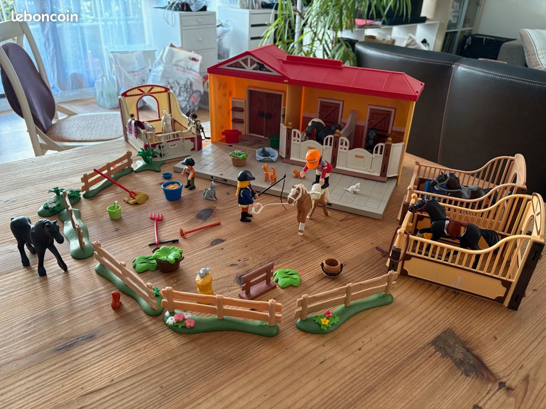 Hara playmobil et lots équitation (image 1)