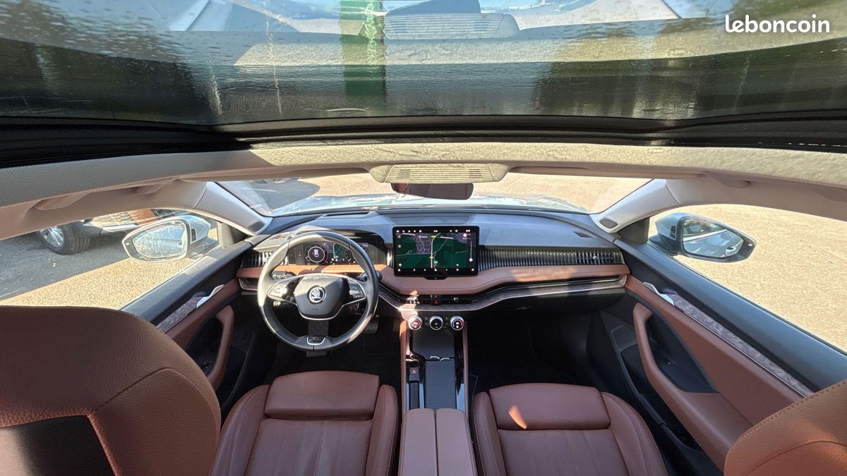 Skoda Superb Combi 1.5 TSI ACT 150ch mHEV Laurin & Klement DSG7 (image 5)