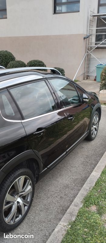 Vend 2008 essence automatique mod.2019,70000kms (image 3)