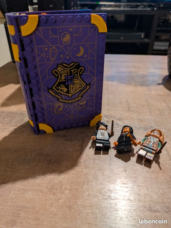 Lego Harry Potter - Le cour de divination (image 1)