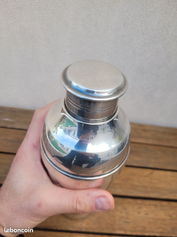 Grand Shaker De Cocktail En Métal Argenté - Hauteur 22cm, à Astiquer, Vintage #1744