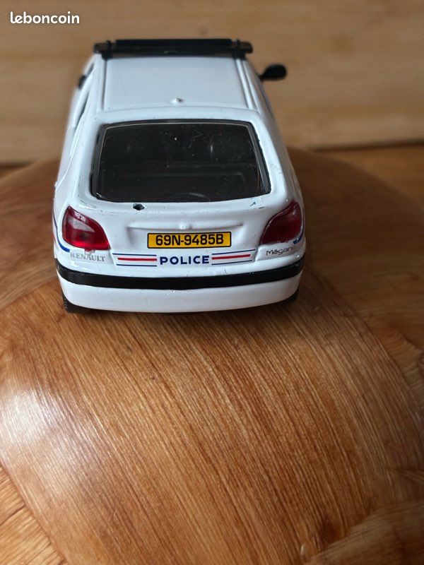 Voiture miniature Renault Mégane police NOREV (image 4)