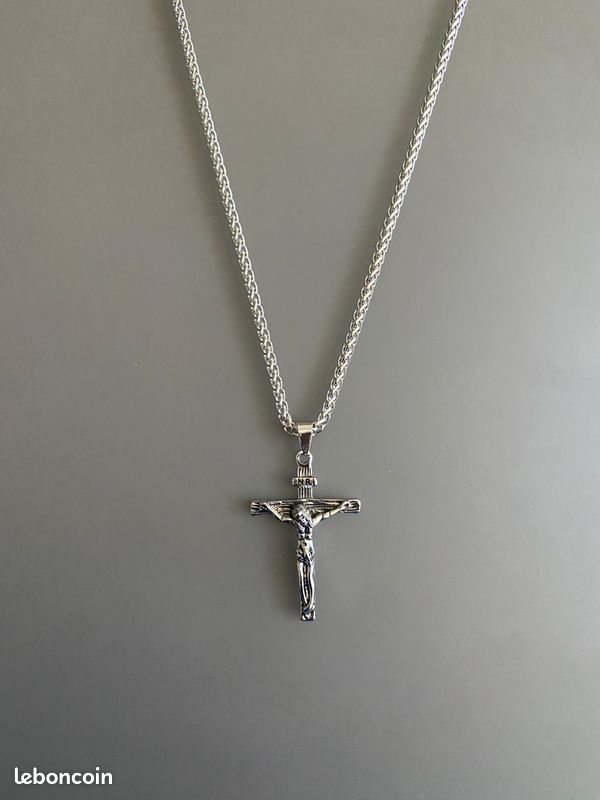 Collier croix (image 7)