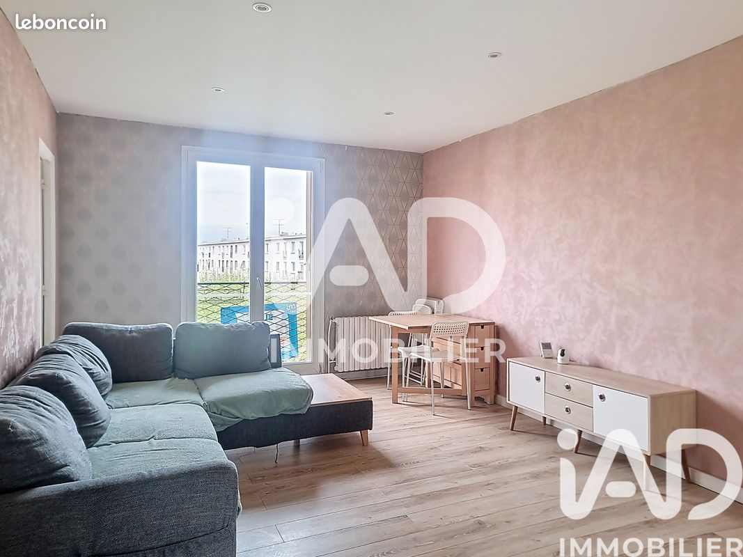 Appartement 4 pièces 63 m² · à Le Blanc-Mesnil · 63 m² · 1 250 €/mois