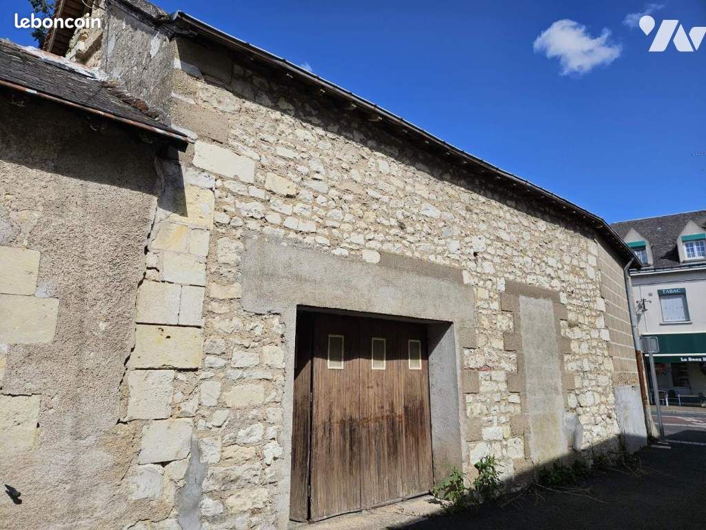 Parking L ILE BOUCHARD (image 3)